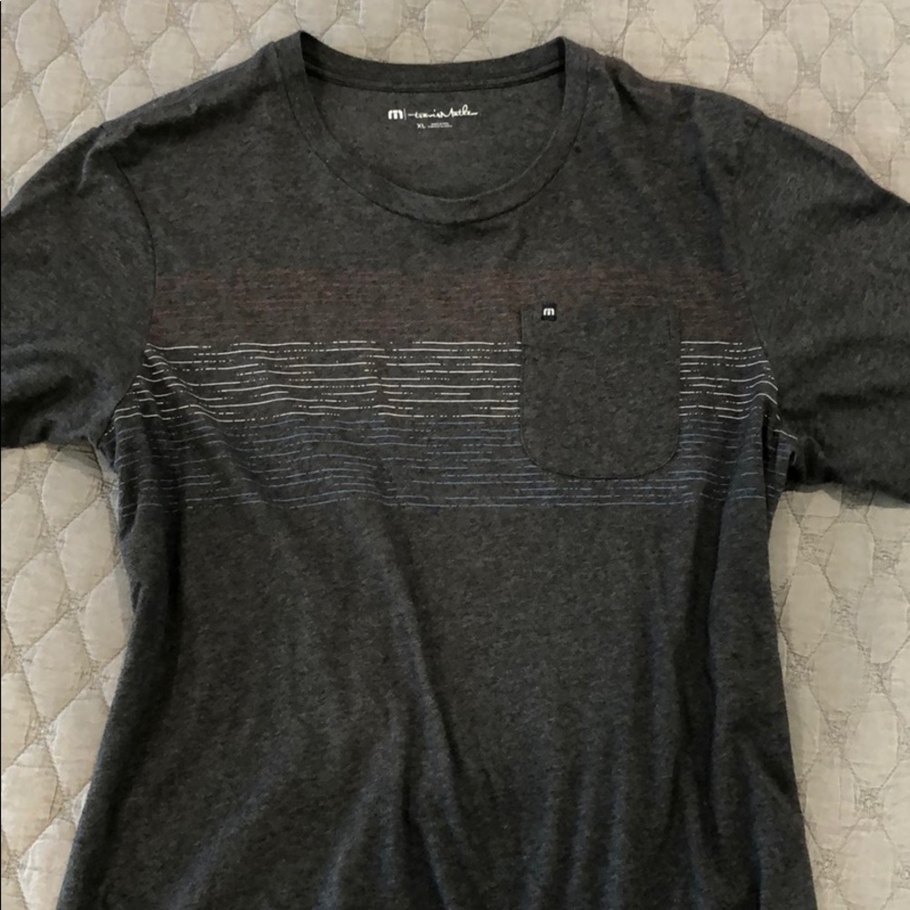 Travis Matthew's tshirt